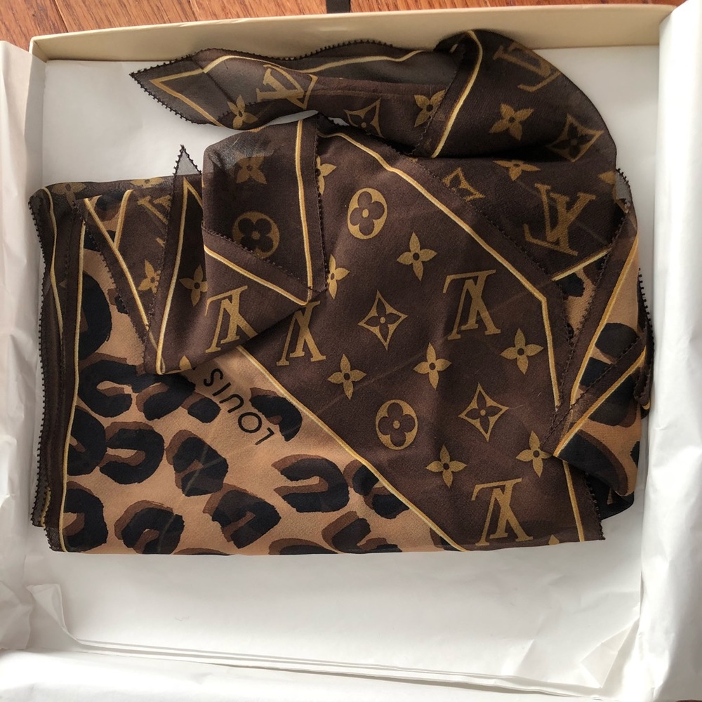 Louis Vuitton Leopard silk scarf